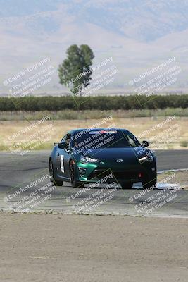media/Sep-15-2024-Speed Ventures (Sun) [[7a54f7ed2f]]/Yellow Group/Session 1 (Outside Grapevine)/